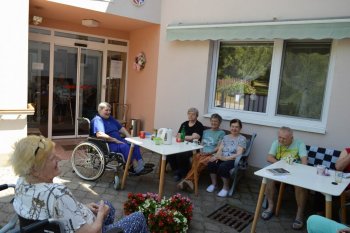 Naše posedenia pri káve